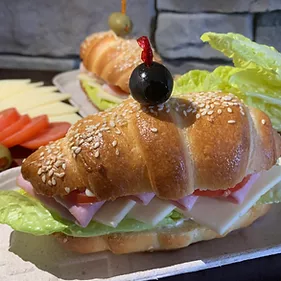 Ham or Turkey Sandwich