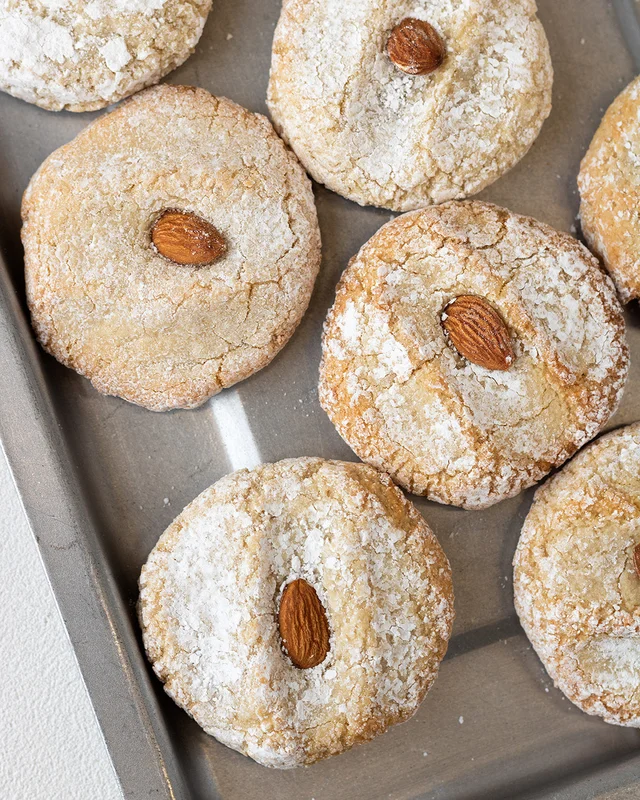 GF Amaretti Cookie
