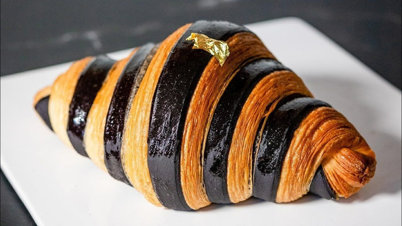 CHOCOLAT CROISSANT