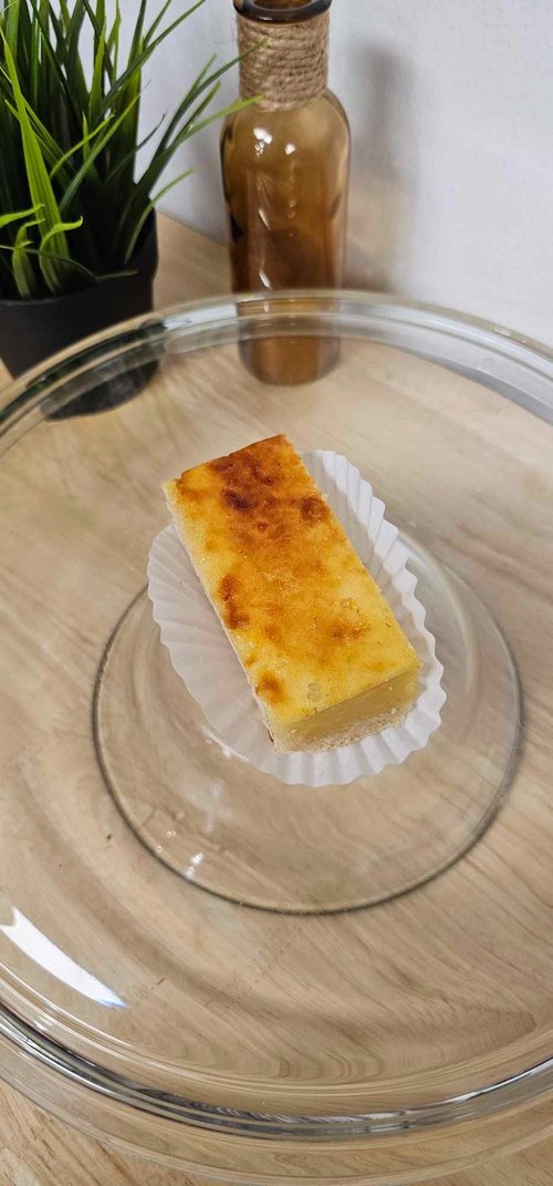 GLUTEN FREE LEMON BAR