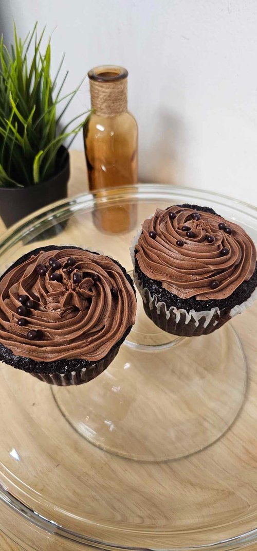 DOUBLE CHOCOLATE VEGAN CUPCAKE