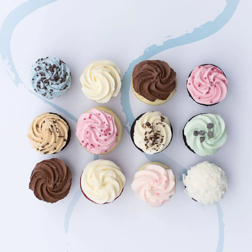 CLASSIC MINI CUPCAKE DOZEN