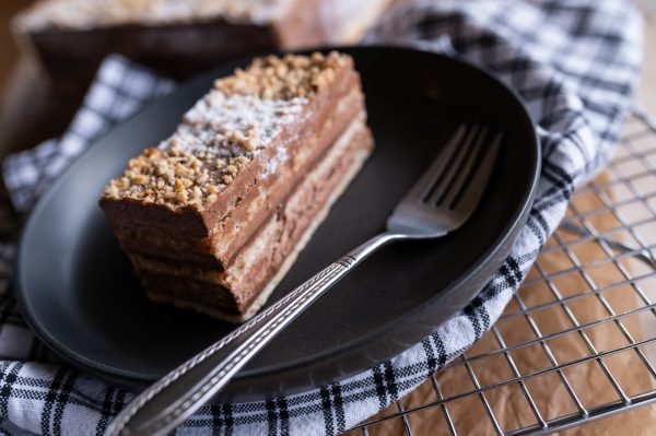 Hazelnut Mignon Cake Slice