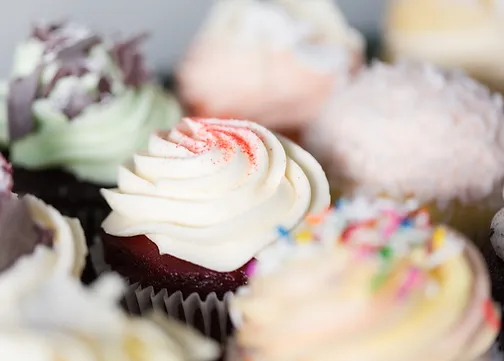 12 Pack Regular Cupcakes