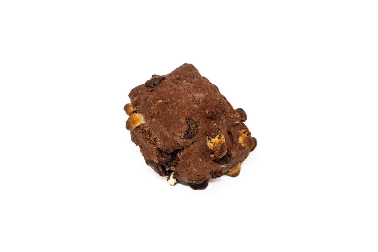 TRIPLE CHOCOLATE SCONE