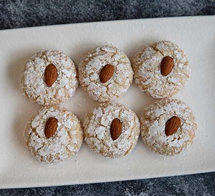 Italian Amaretti Cookies