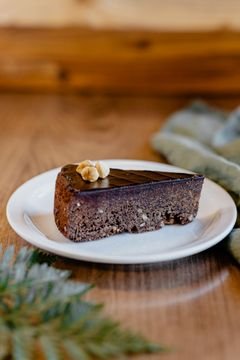 Flourless Hazelnut Torte 10