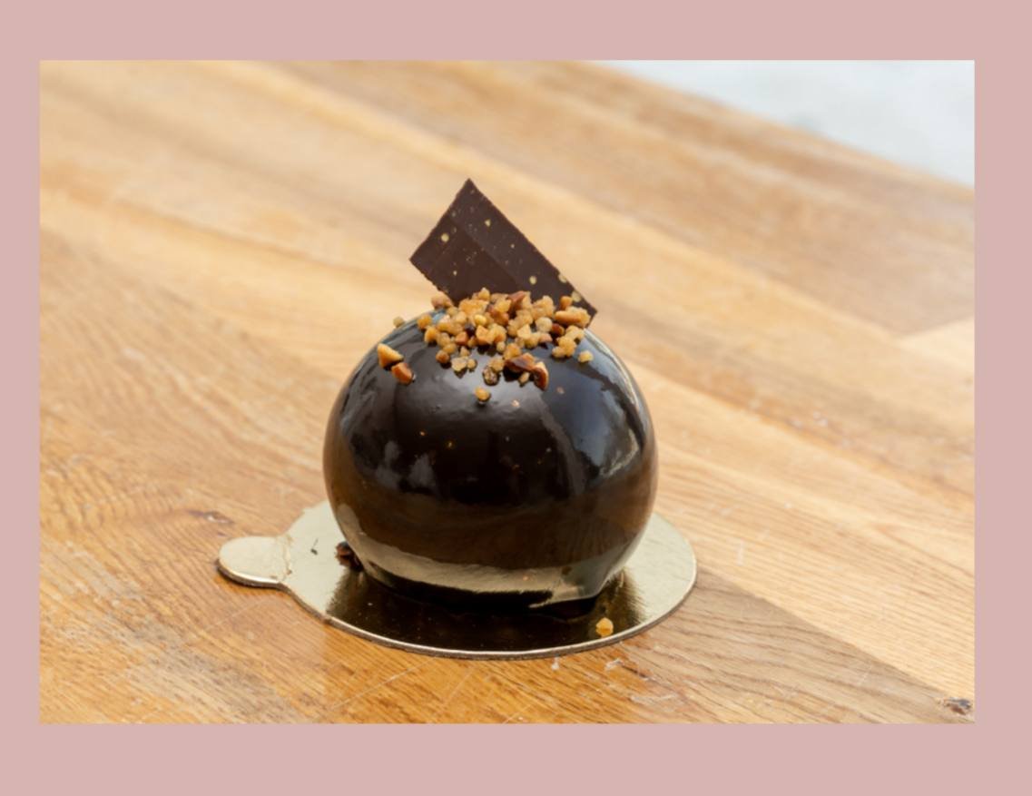 CHOCOLATE MOUSSE BOMB
