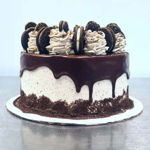 Cookies n' Cream Cake - Pre-Order Only
