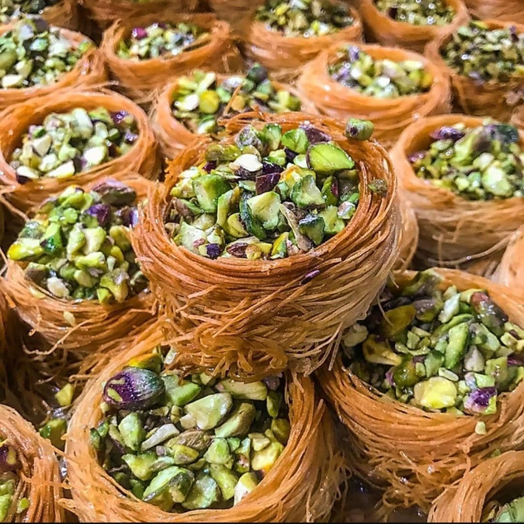 pistachio birds' nests/ osh el bulbul
