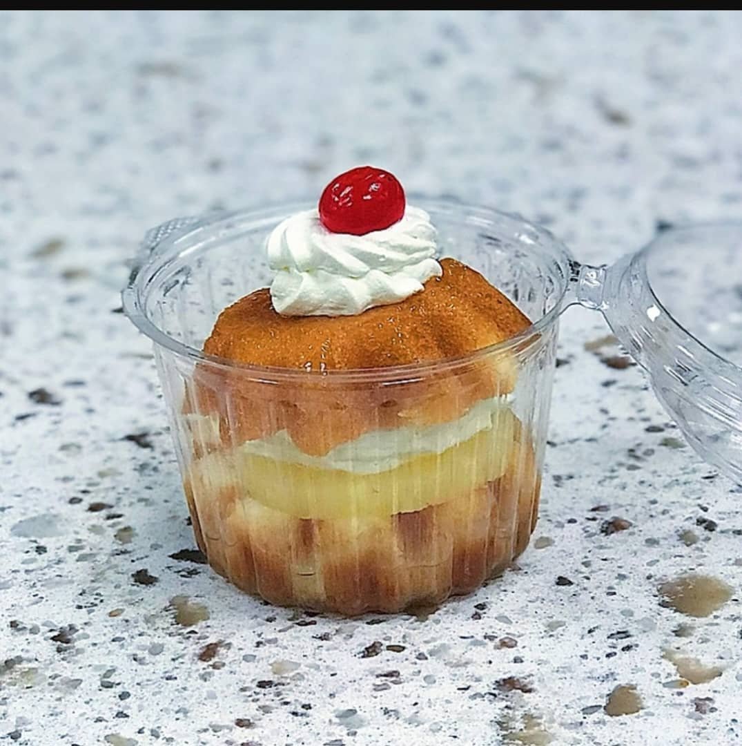 Baba rhum cake