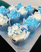 itty bitty cupcakes