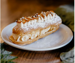 Lina's Crispy Caramel Eclair