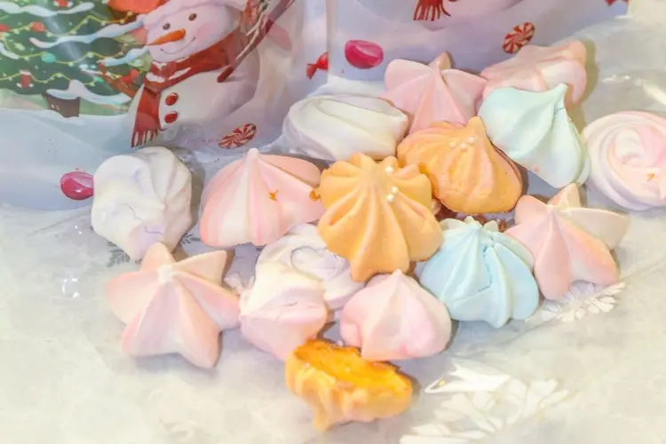 Meringue Kisses Cookie