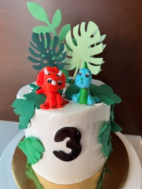 Baby Dinosaurs Cake