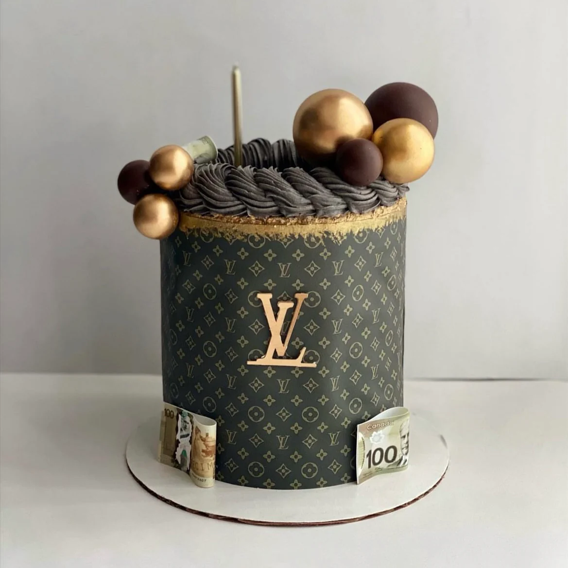 Bougie Louis V.