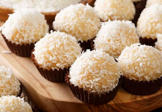 coconut truffle(beijinho)