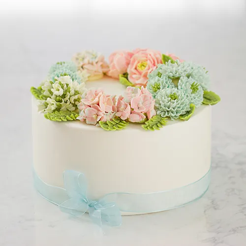 Rose and Dahlia Garden Cake