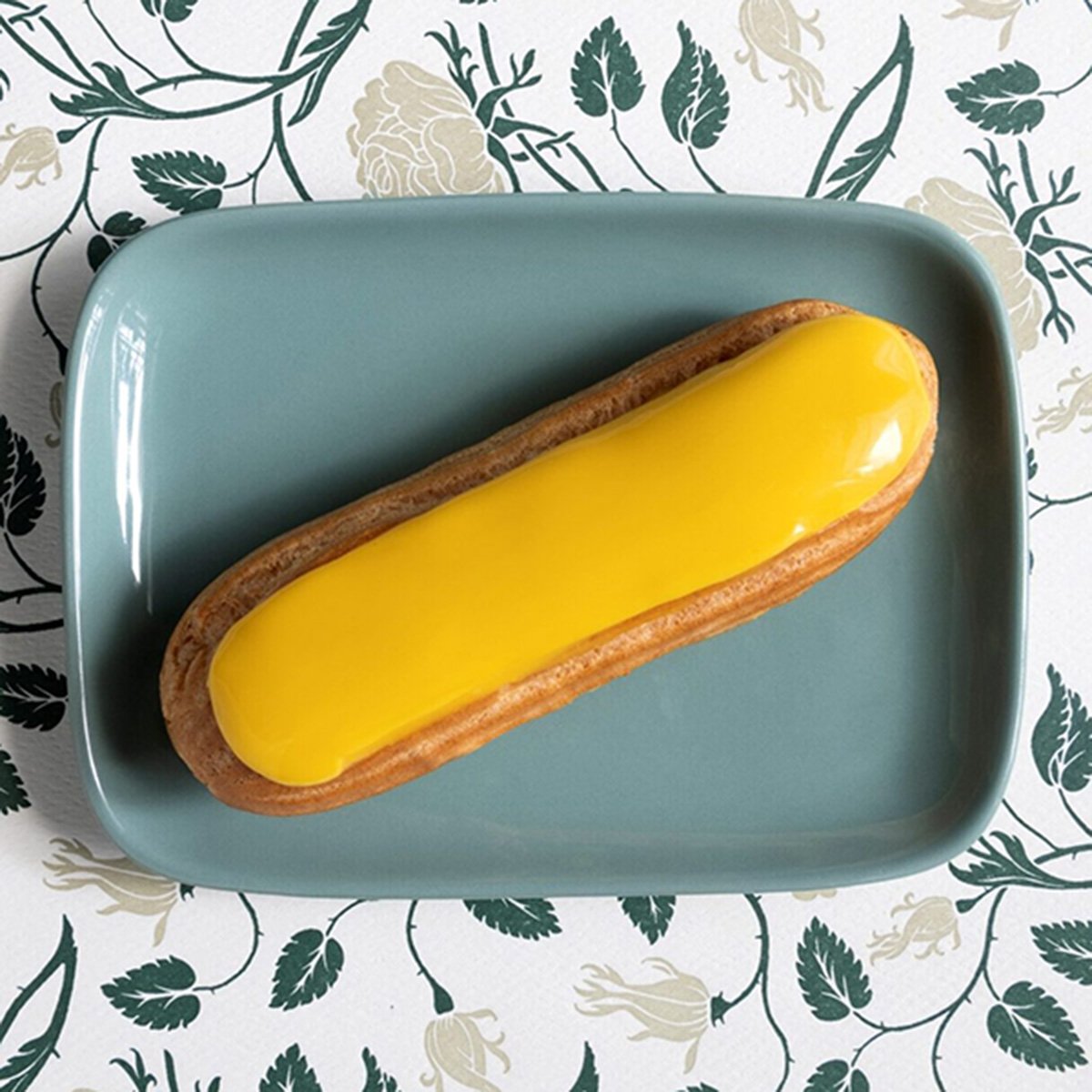 Mango Passionfruit Éclair (GF + nut free)