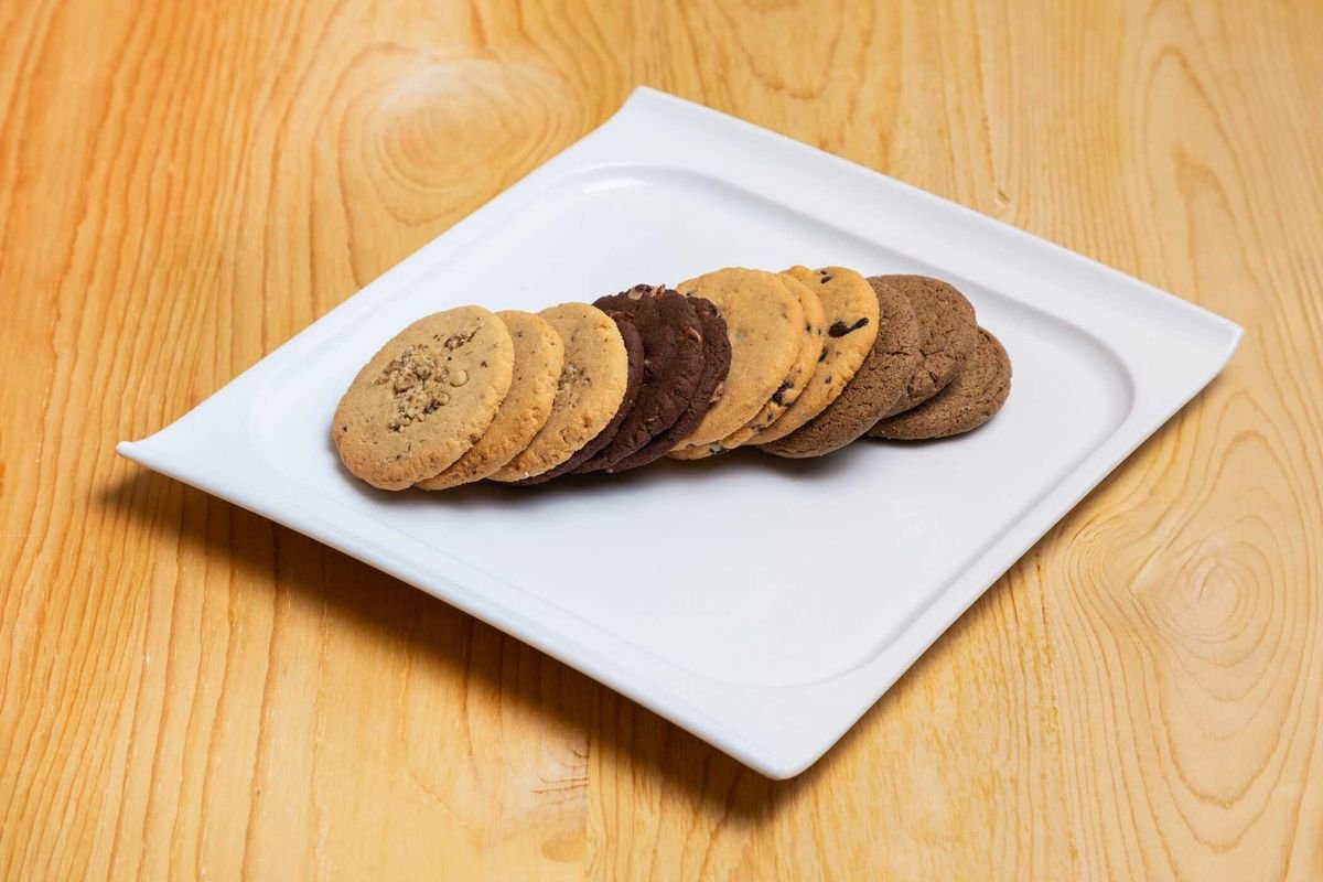 12 Assorted Cookies