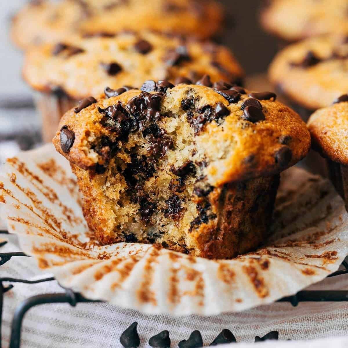 BANANA CHOCOLATE CHIP MUFFIN