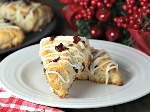 WHITE CHOCOLATE CRANBERRY SCONE