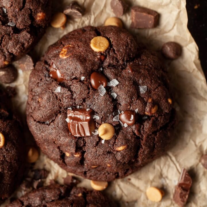 GLUTEN FREE DOUBLE CHOCOLATE COOKIE