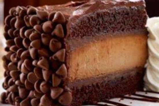 HERSHEY'S Cheesecake slice