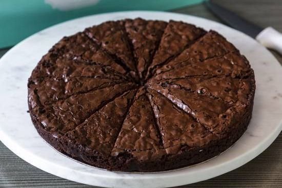 Brownie Cake (14 pcs)
