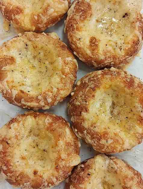 Gouda and Gruyere Cheese Bun