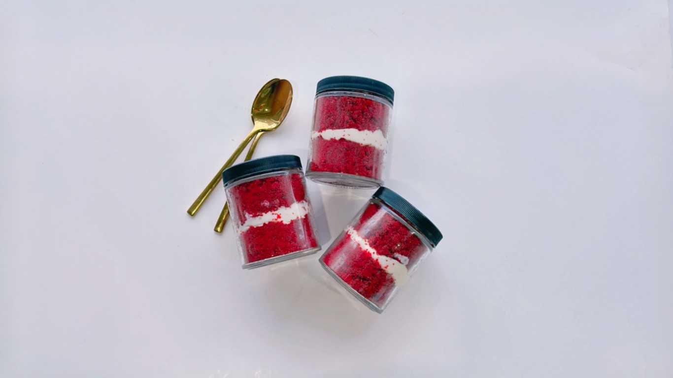 Red Velvet Cake Jar