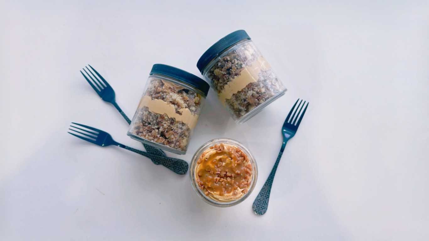 Marble Cake with Daluce de Leche cake Jar