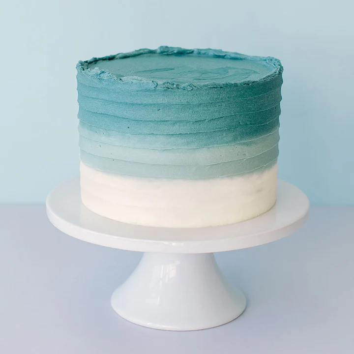 Reverse Ombre Ribbed Cake