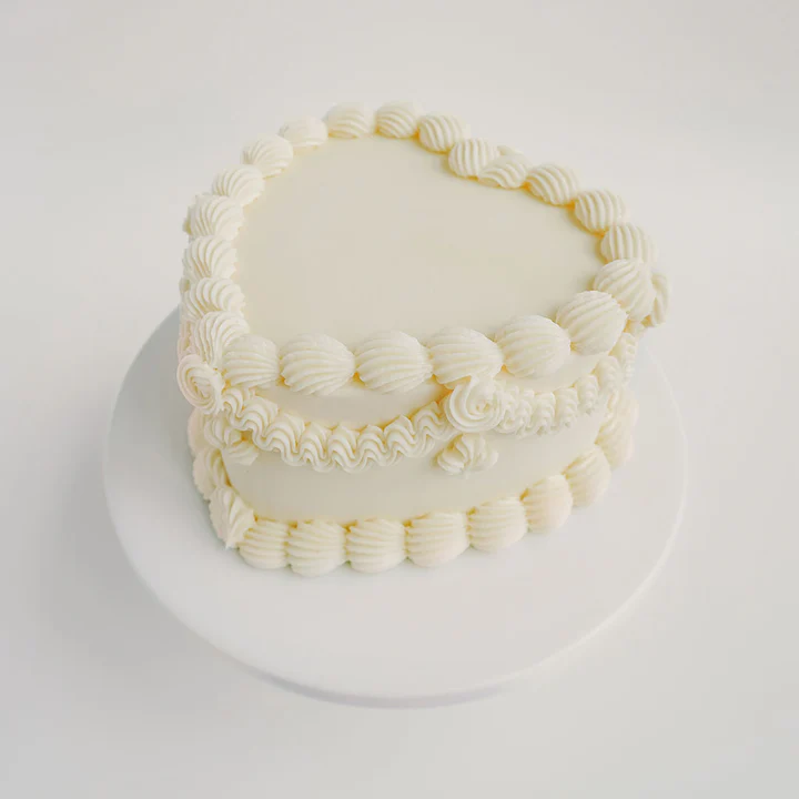 White Vintage Heart Cake