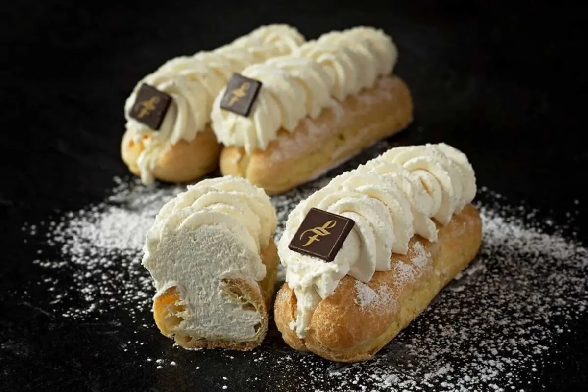 Whipped Cream Éclair (Individual)