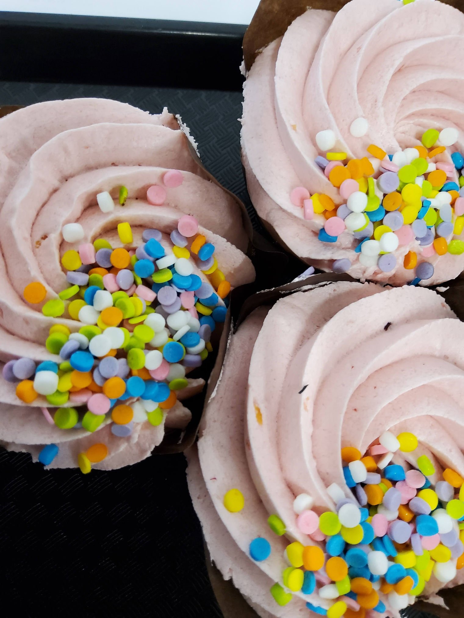 Raspberry Lemonade Cupcake (Vegan)
