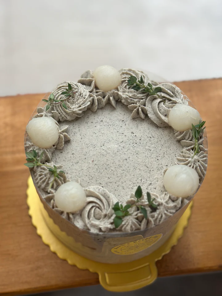 Oolong Longan Cake