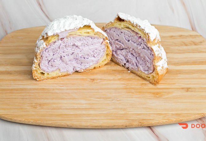 Ube cream puff