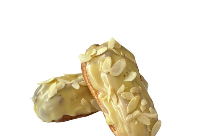 Pistachio éclair