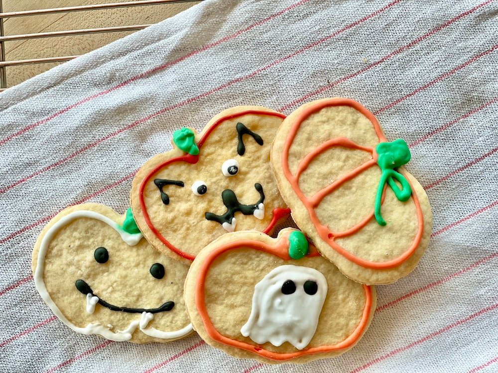 Pumpkin Cookie (available from Oct 1 to Fri, Oct 31)