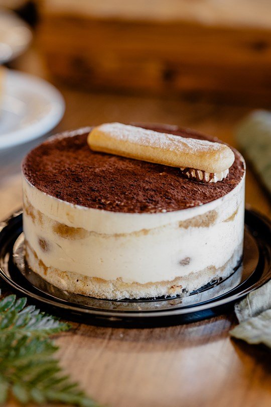tiramisu cake (Order by 3:00 pm for next-day orders.)