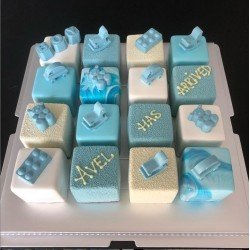 Cube cake 772 boy