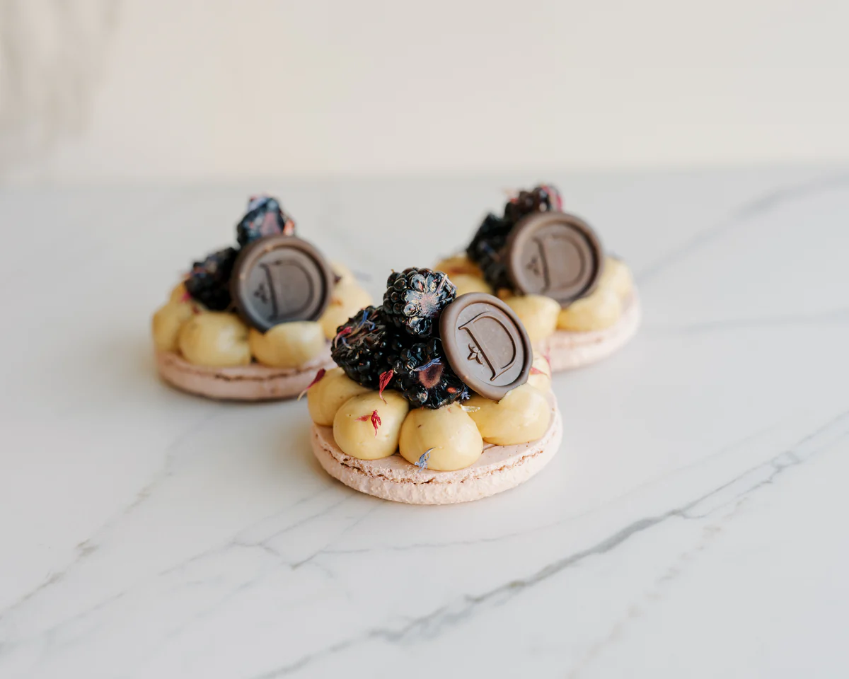 Macaron Gâteau - Blackberry Hazelnut (Open Faced)