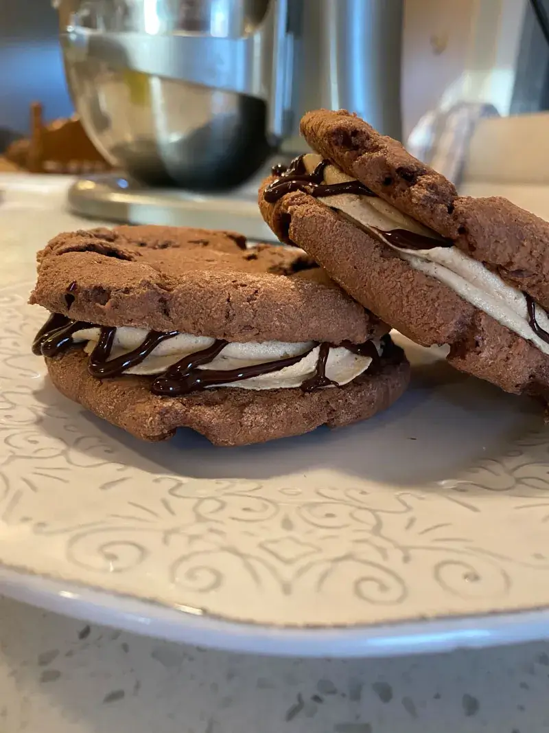 Sandwich Cookies