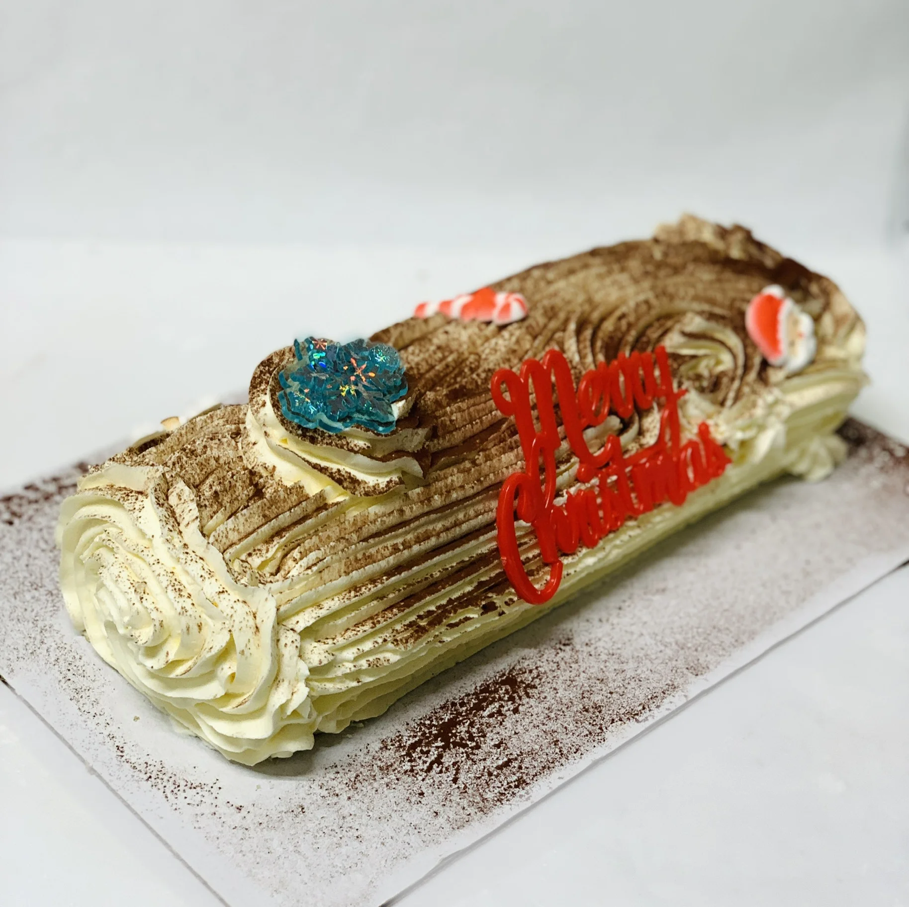 Yule Log - Vanilla Raspberry (Available Dec 3 - 31)