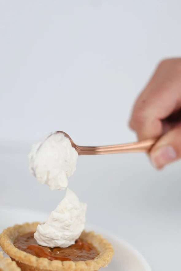 Fresh Whipped Cream 1/2 Litre Container