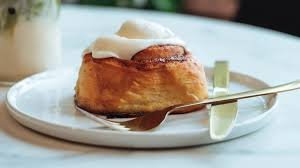 Irish Cream Cinnamon Roll