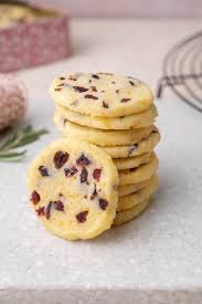 Cranberry and mix fruit shortbread cookie