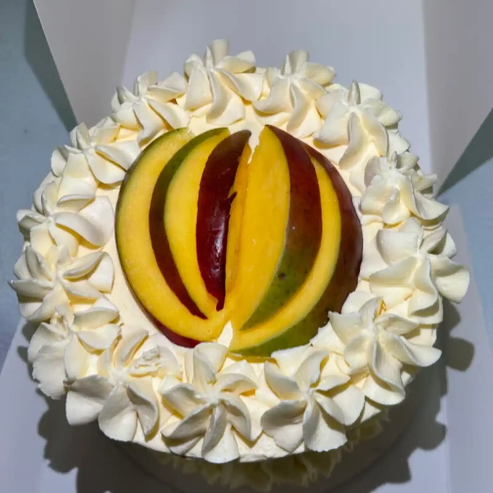 Mango Fresh Cream Cake