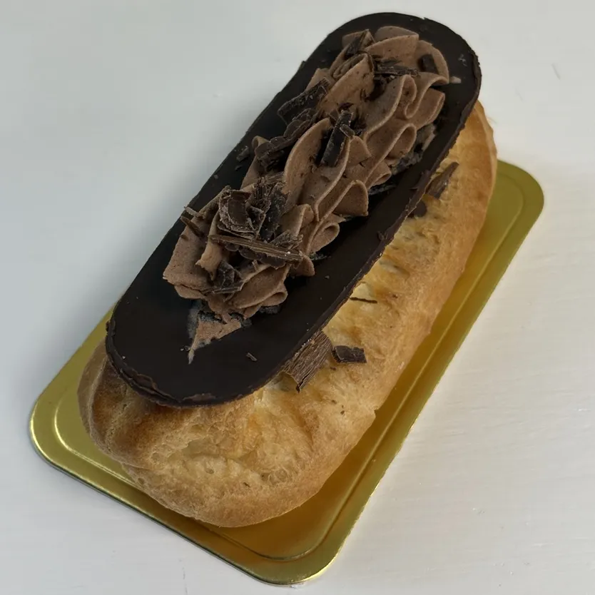 Chocolate Éclair